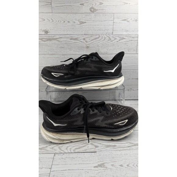 Hoka One One Men\'s Clifton 9 Wide Running Shoes Size 9 2E, Black / White #423